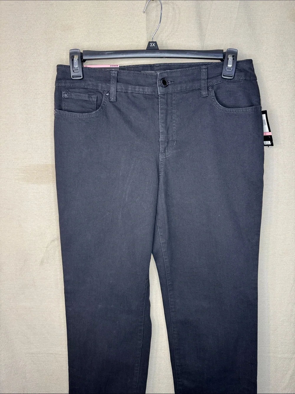 Bandolino Jeans Black Maddie Straight Leg in Size 10 ‎ NWT